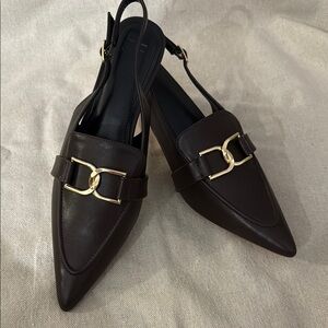 JustFab Brown Gold Flats with Chic Design